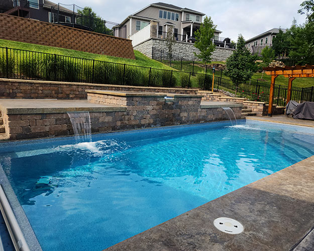 aqua-struction-fiber-glass-pools-iowa-services-repair-1